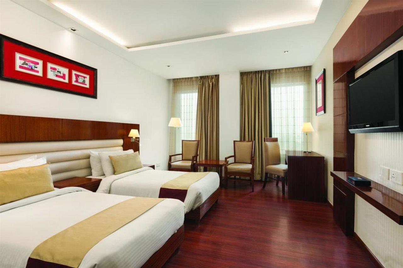 Days Hotel By Wyndham Panipat Ngoại thất bức ảnh