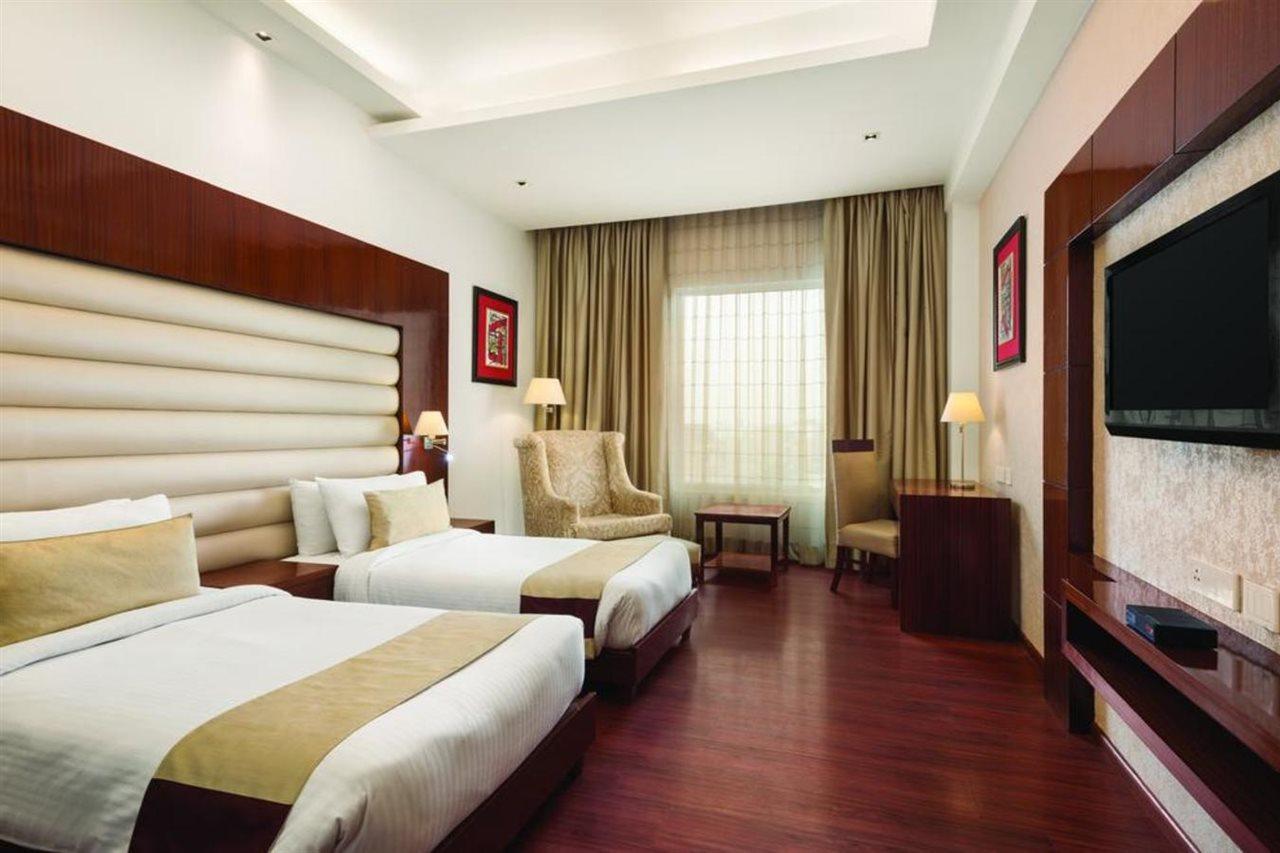 Days Hotel By Wyndham Panipat Ngoại thất bức ảnh